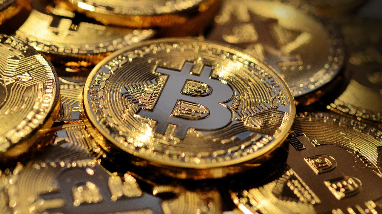 比特币减半满周年、涨逾三成！机构进场加速牛市
